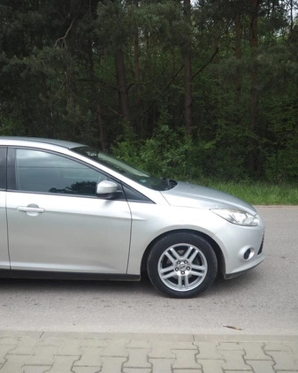 Ford Focus cena 19900 przebieg: 238790, rok produkcji 2011 z Braniewo małe 667